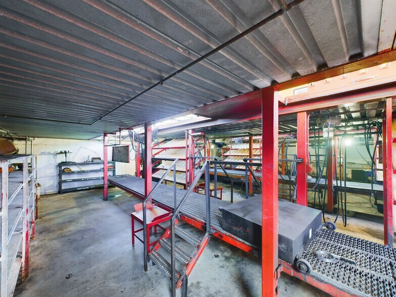 More Photos Of 4448 Fm 1960 Rd W, Houston Auto Repair For Lease