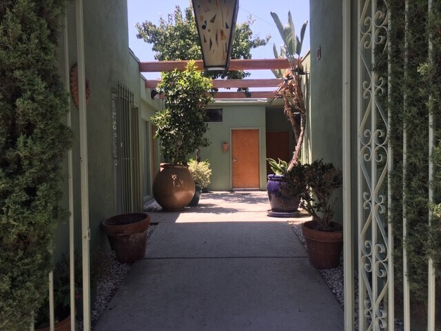 More Photos Of 10700 Burbank Blvd, North Hollywood Medical For Lease