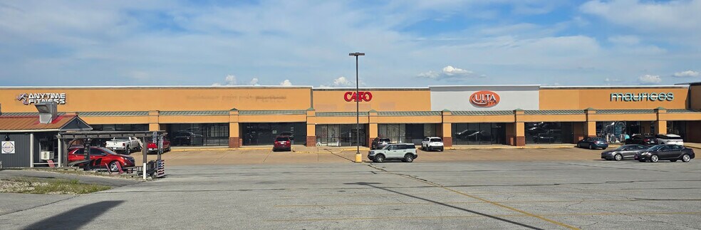 More Photos Of 1110 Highway 62 E, Mountain Home General Retail For Sale