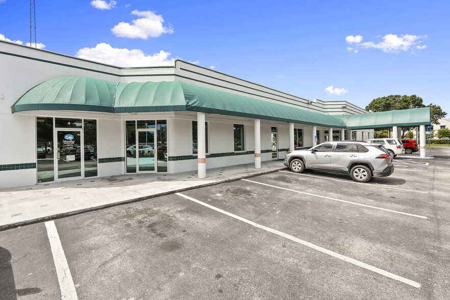 More Photos Of 1801 S 23rd St, Fort Pierce Medical For Sale