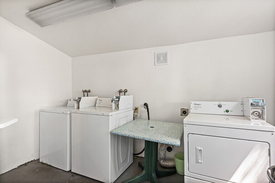 More Photos Of 270 Brown St, Napa Apartments For Sale