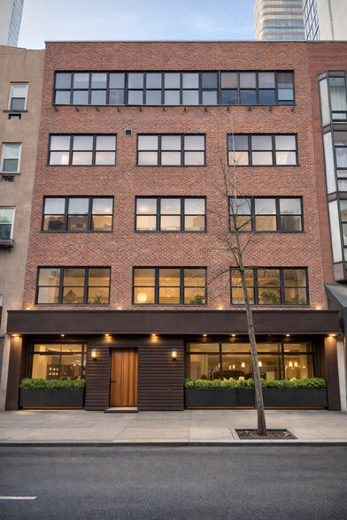 Primary Photo Of 216 E 49th St, New York Office For Lease