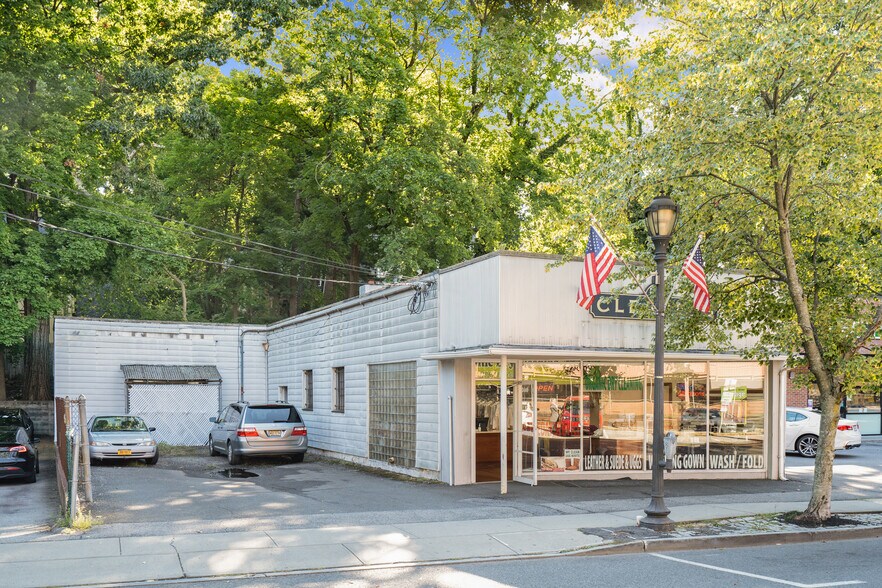 More Photos Of 860 Scarsdale Ave, Scarsdale Storefront For Lease