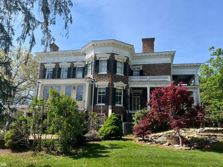 More Photos Of 5189 Rockwood Rd, Dublin Lodge Meeting Hall For Sale