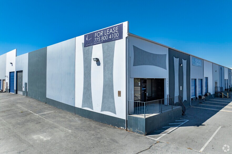 More Photos Of Deming Way and E Glendale Avenue, Sparks Warehouse For Lease