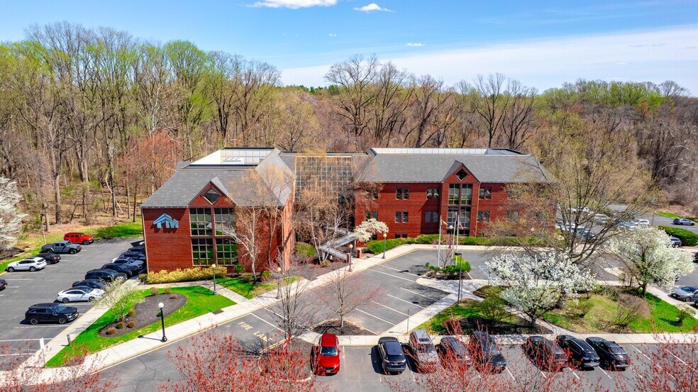 More Photos Of 11 Tindall Rd, Middletown Office For Sale