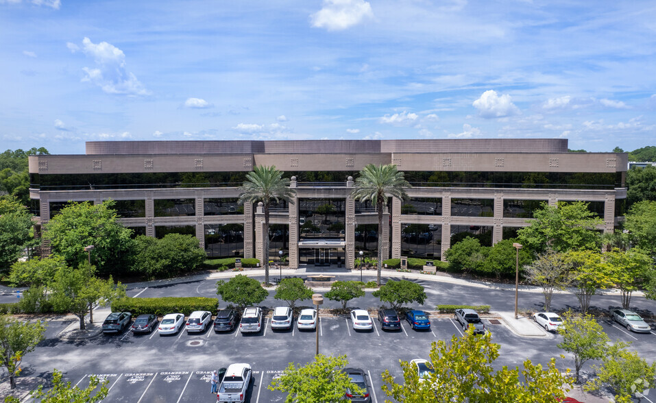 Primary Photo Of 10151 Deerwood Park Blvd, Jacksonville Coworking Space