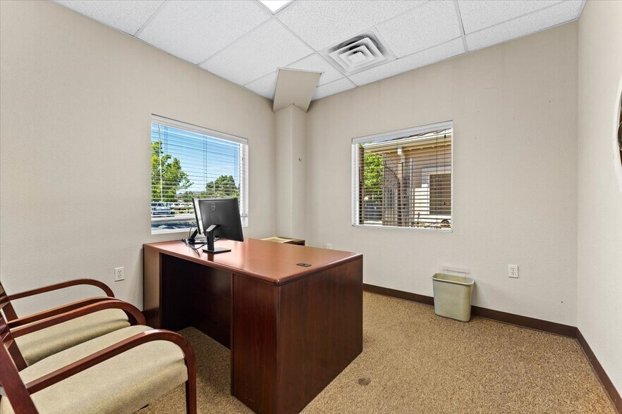 More Photos Of 2155 Larkspur Ln, Redding Office For Sale