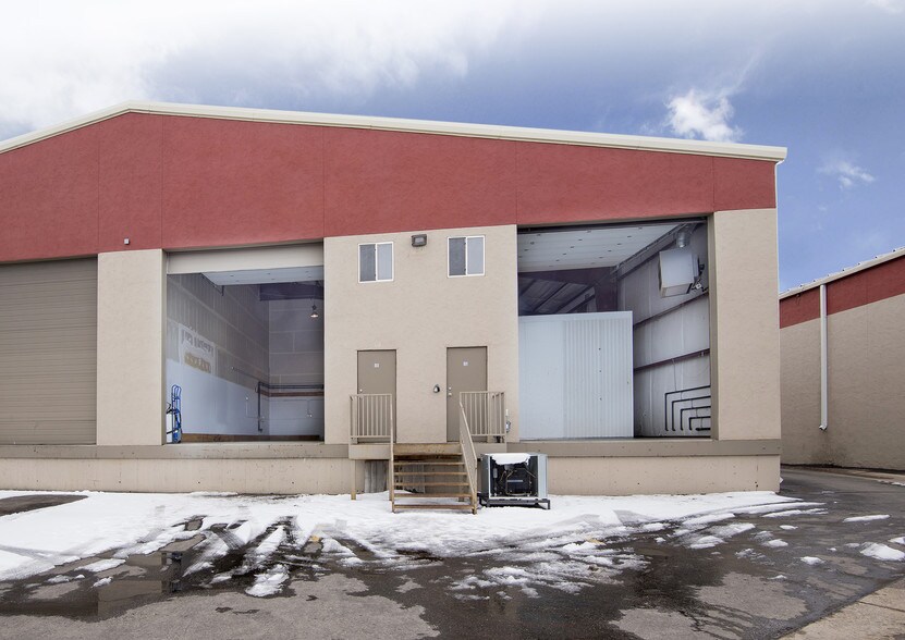 More Photos Of 101 Airpark, Gypsum Warehouse For Lease