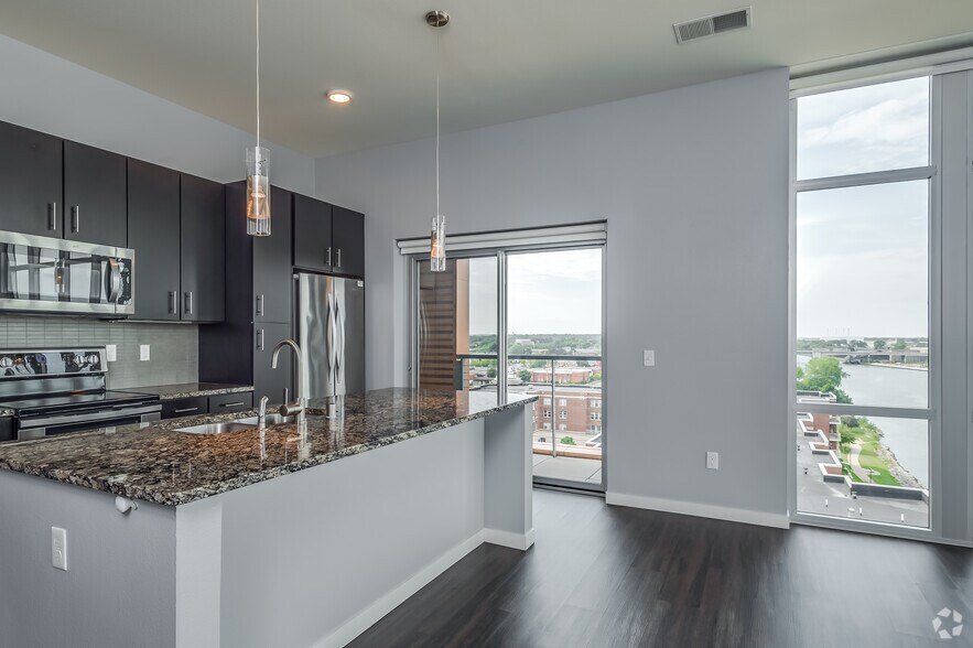 More Photos Of 115 E Walnut St, Green Bay Apartments For Lease