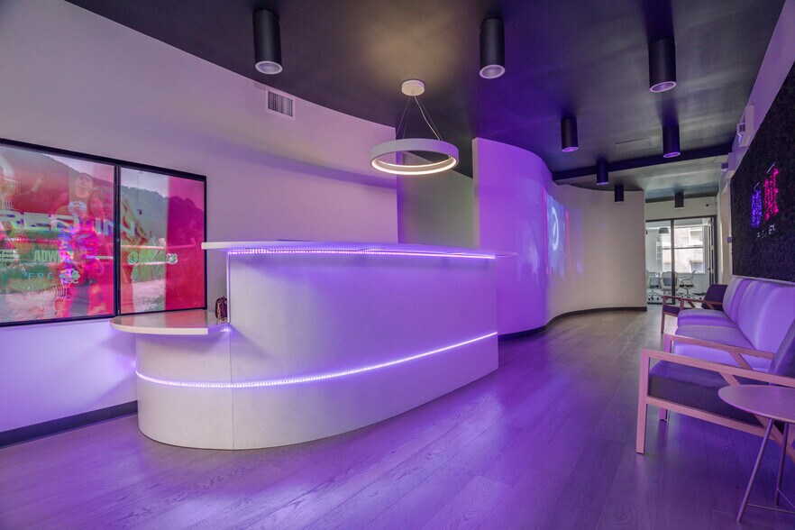 More Photos Of 900-914 Olive St, Saint Louis Office Residential For Lease