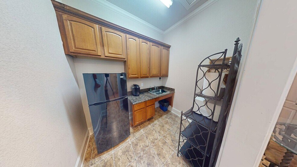 More Photos Of 5509 Louetta Rd, Spring Office For Sale