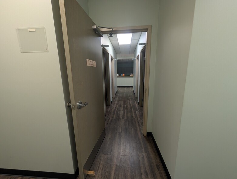 More Photos Of 57 Summit Dr, Corbin Medical For Lease