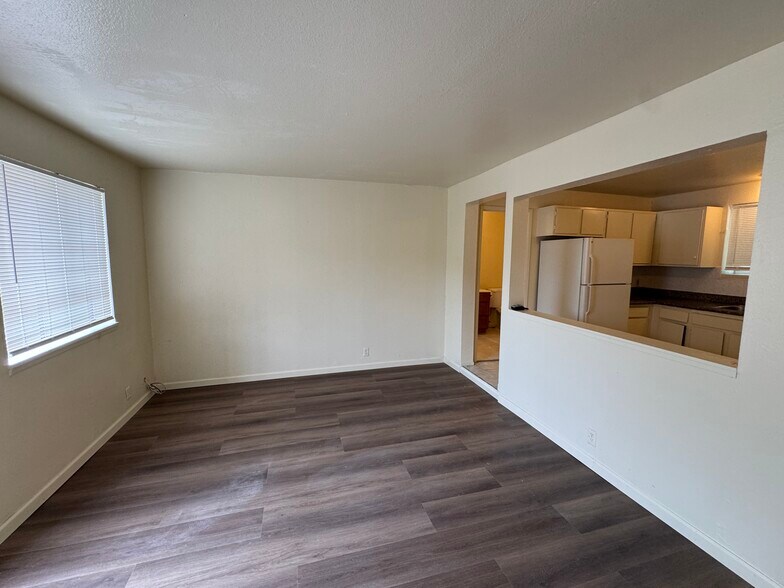 More Photos Of 2151 E 24th St, Oakland Apartments For Sale