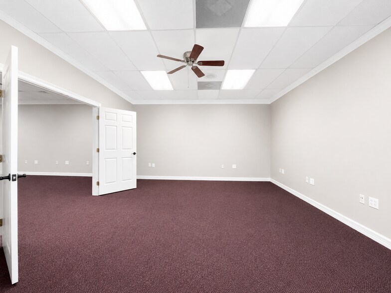 More Photos Of 3016 E Villa Maria Rd, Bryan Freestanding For Sale