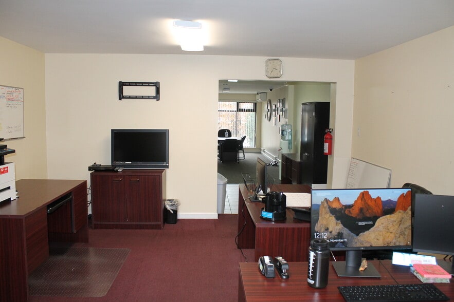 More Photos Of 2518 Francis Lewis Blvd, Flushing Office For Sale