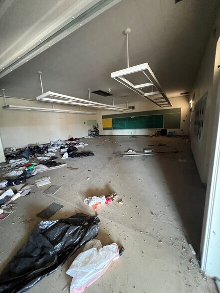 More Photos Of 401 S 3rd St, Blythe Religious Facility For Sale