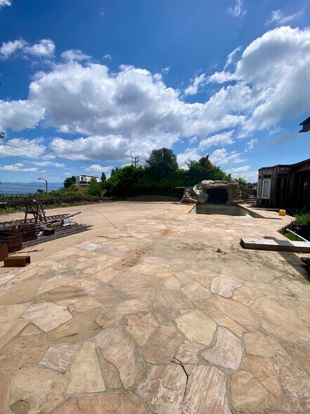 More Photos Of 16351 Sloan Dr, Los Angeles Land For Sale