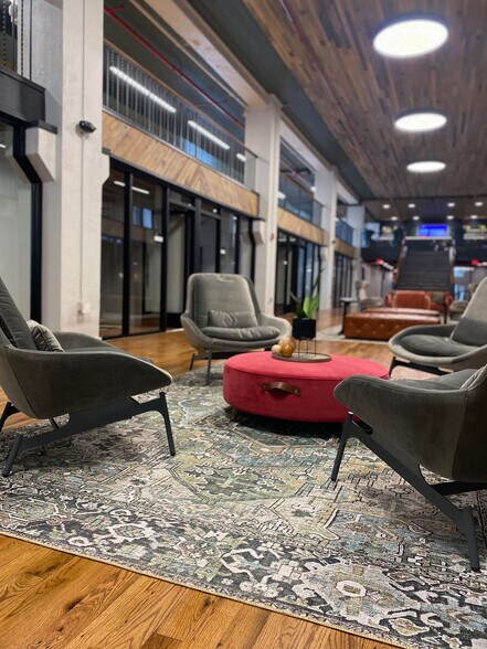 More Photos Of 115 Clinton Ave E, Huntsville Office For Lease