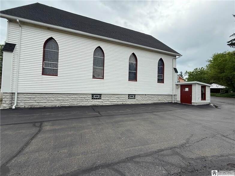More Photos Of 13 Church St, Delevan Religious Facility For Sale