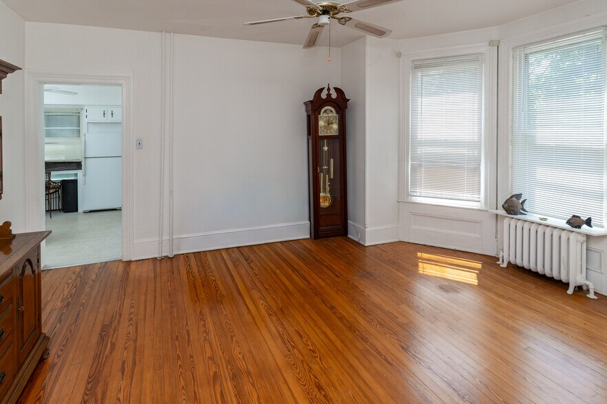 More Photos Of 38 John Ringo Rd, Ringoes Apartments For Sale