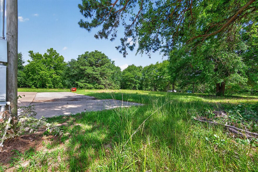 More Photos Of 8351 Fm 3506, Coffee City Office For Sale