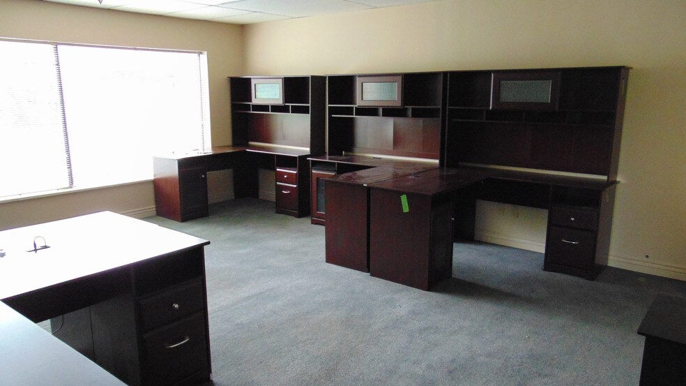 More Photos Of 1875 S State, Orem Medical For Sale