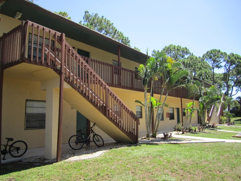 More Photos Of 4655 Wellman Trl, Lake Worth Apartments For Sale