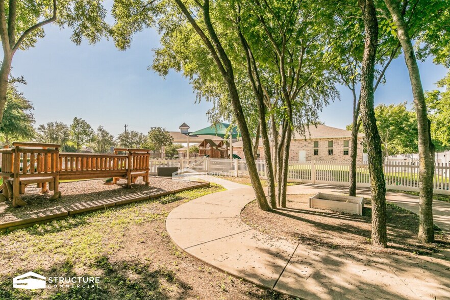 More Photos Of 6800 Bountiful Grove Dr, McKinney Daycare Center For Sale