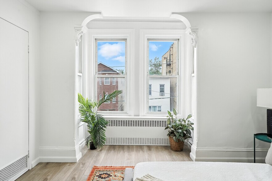 More Photos Of 283 GRIFFITH St, Jersey City Apartments For Sale