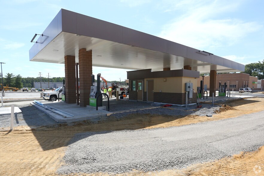 More Photos Of 5221 Brook Rd, Richmond General Retail For Sale