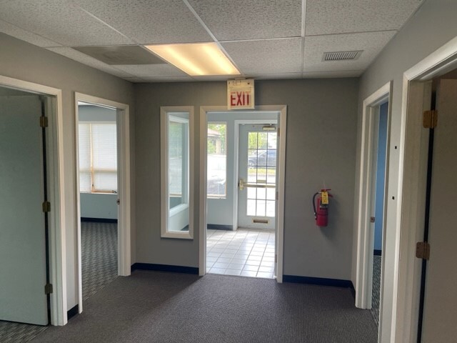 More Photos Of 3424-3426 N Old Arlington Heights Rd, Arlington Heights Unknown For Lease