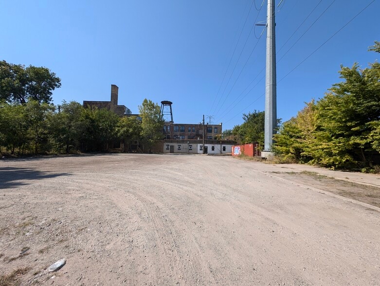 More Photos Of , Chicago Unknown For Sale