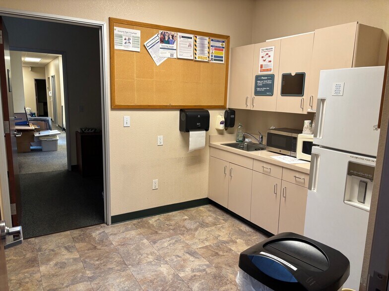 More Photos Of 3448 Villa Ln, Napa Medical For Lease