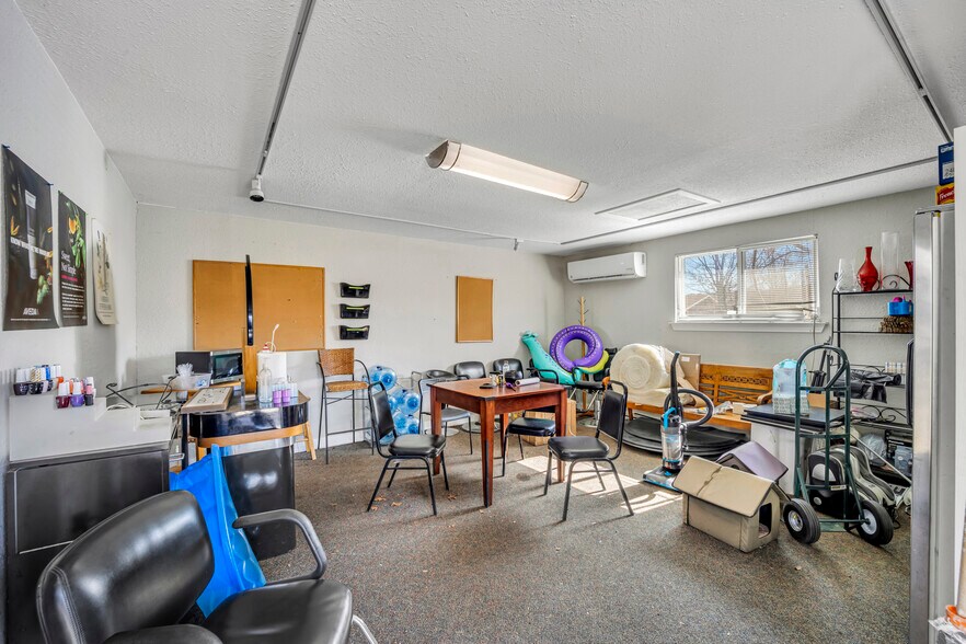 More Photos Of 808 W Abram St, Arlington Freestanding For Sale