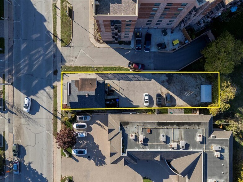 More Photos Of 18 Worsley St, Barrie Storefront Retail Residential For Sale