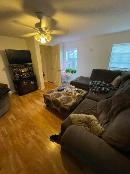 More Photos Of 128 S Market St, Frederick Apartments For Sale