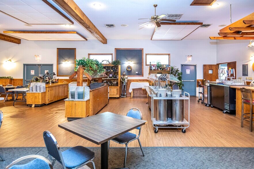 More Photos Of N9581 US Highway 12, Merrillan Restaurant For Sale