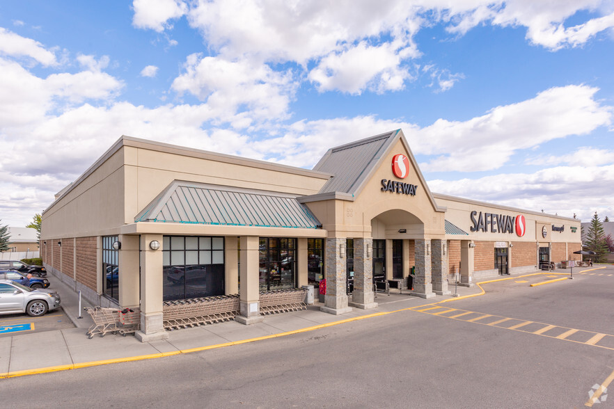 Primary Photo Of 610 Big Rock Ln, Okotoks Supermarket For Lease