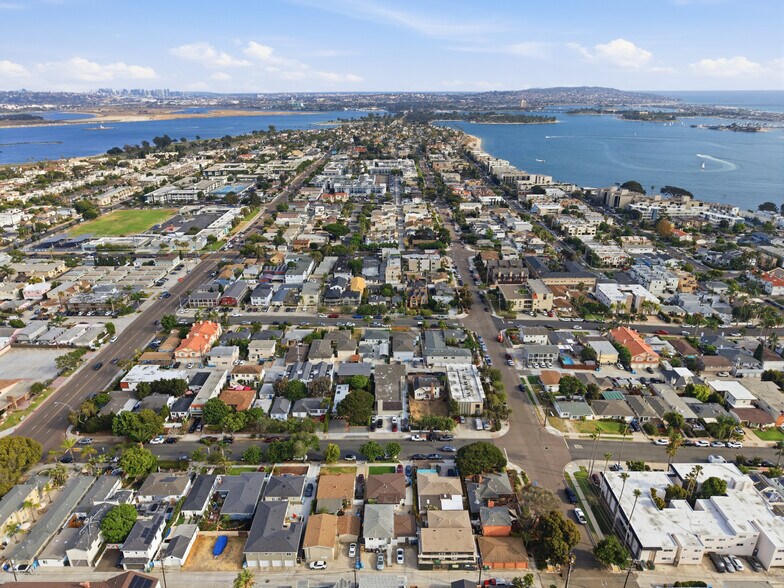 More Photos Of 1517 Reed Ave, San Diego Apartments For Sale