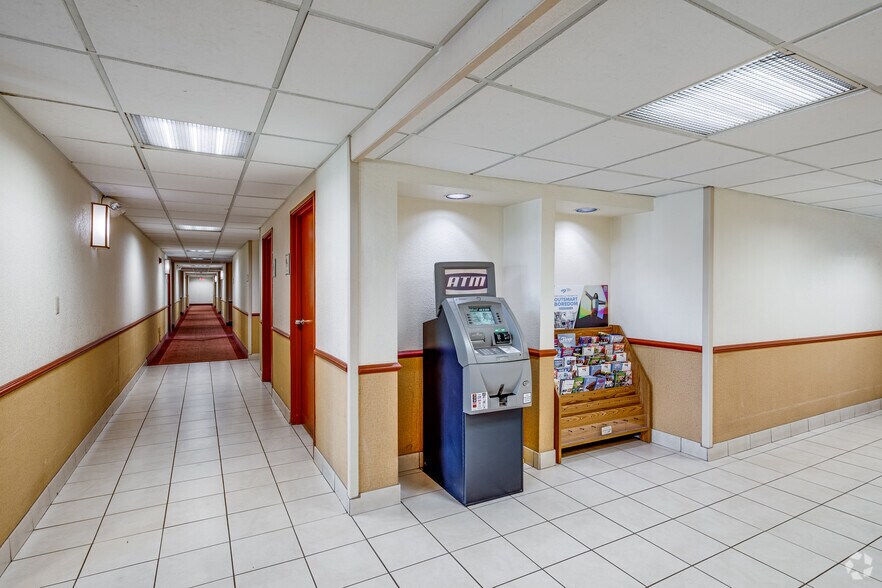 More Photos Of 7815 Nicollet Ave S, Bloomington Hotel For Sale