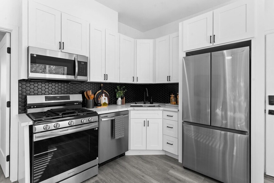 More Photos Of 8353 Ivory Coast Dr, San Diego Multifamily For Sale