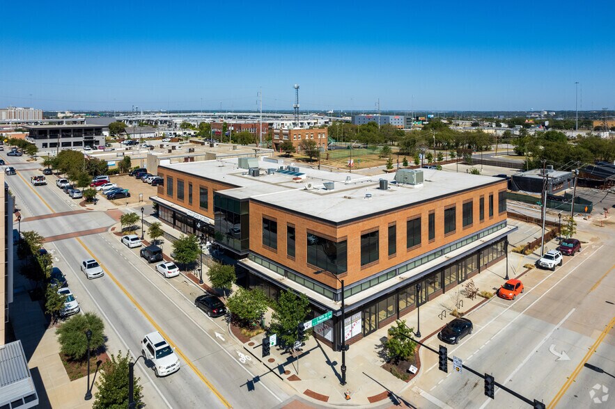 More Photos Of 601 S Main St, Fort Worth Storefront Retail Office For Lease