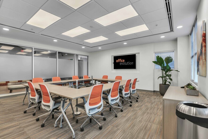 More Photos Of 245 Riverside Ave, Jacksonville Coworking Space