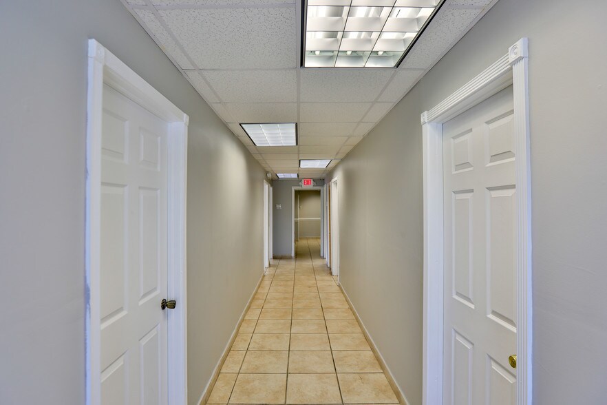 More Photos Of 888 NW 27th Ave, Miami Storefront Retail Office For Lease