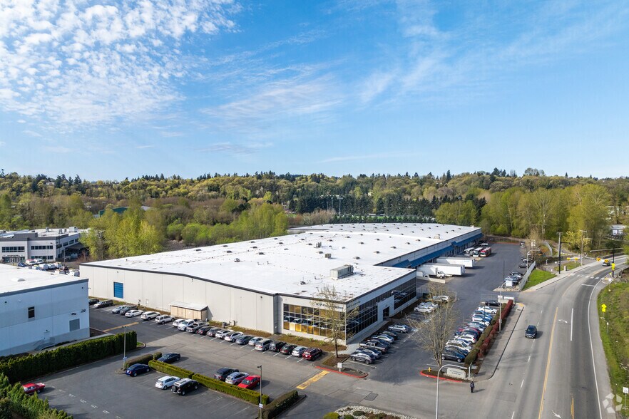More Photos Of 555-589 Monster Rd SW, Renton Warehouse For Sale