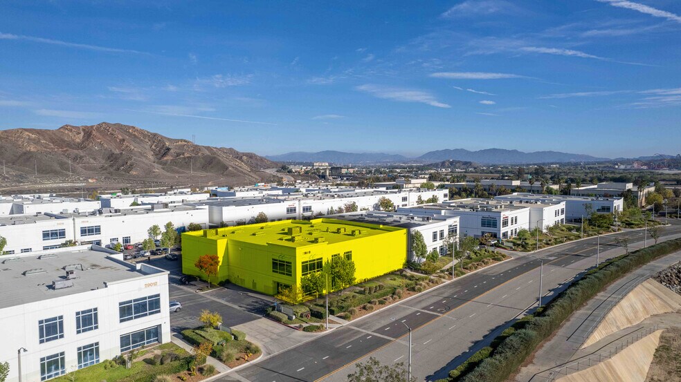 More Photos Of 29000 N Hancock Pky, Valencia Manufacturing For Lease