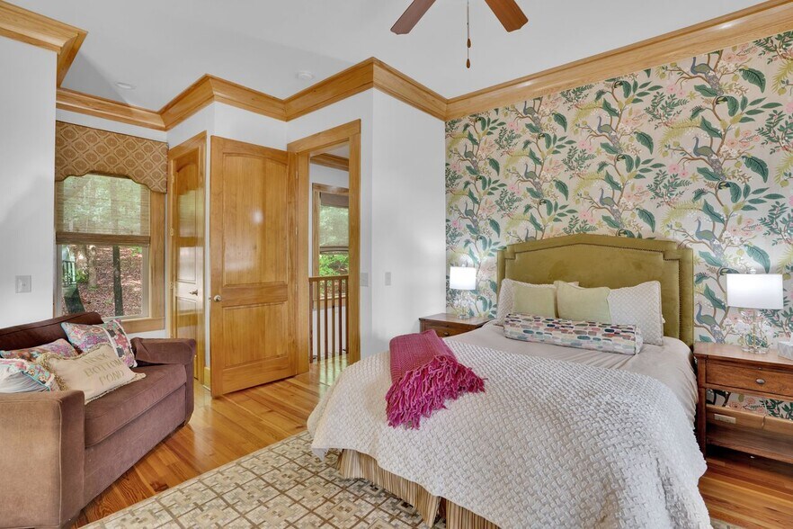 More Photos Of 1530 Buck Hill Rd, Ridgeway Industrial For Sale