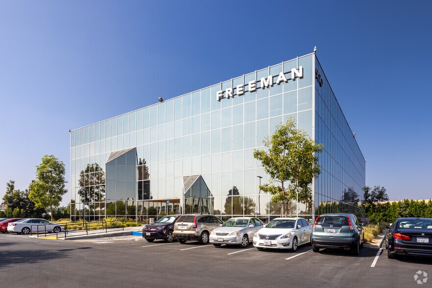 More Photos Of 2150 Towne Centre Pl, Anaheim Unknown For Lease