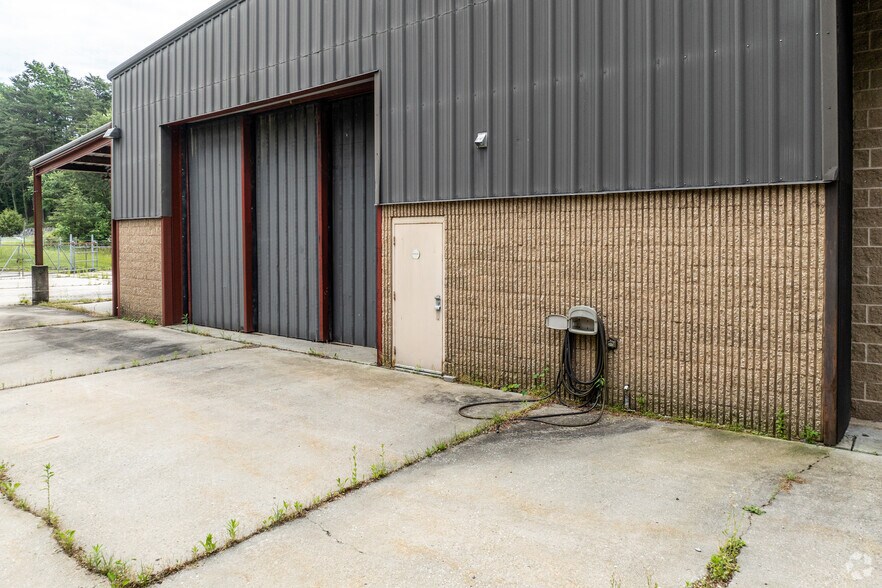 More Photos Of 6303 Macaw Ct, Elkridge Warehouse For Lease